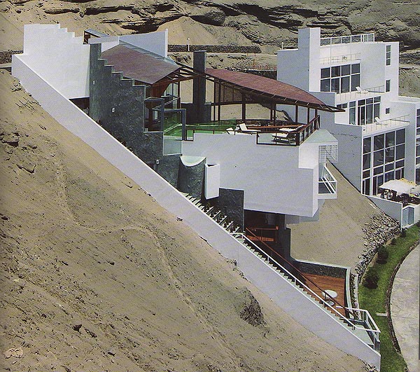 Casa de Playa en El Misterio Perú / Arquitecto Juvenal Baracco