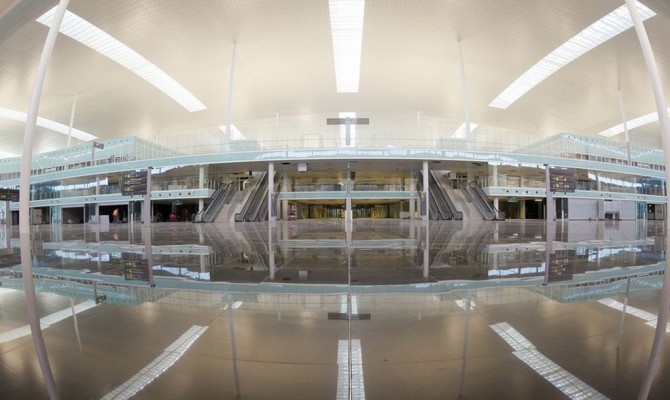 Ricardo_Bofil_aeropuerto_barcelona_peruarki_image26