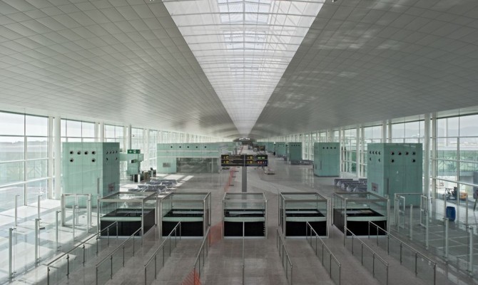 Ricardo_Bofil_aeropuerto_barcelona_peruarki_image32