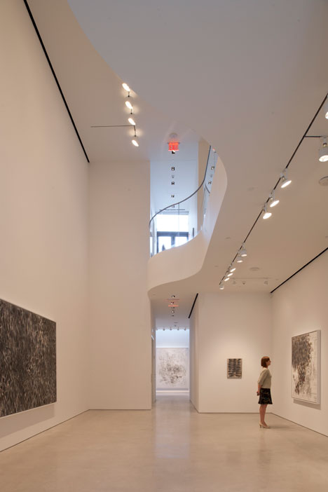 speronce-westwater-gallery-by-foster-partners-03
