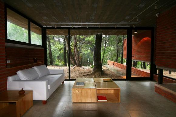 Revista de Arquitectura y Diseño – PERUARKI » CASA DE LADRILLO EN EL