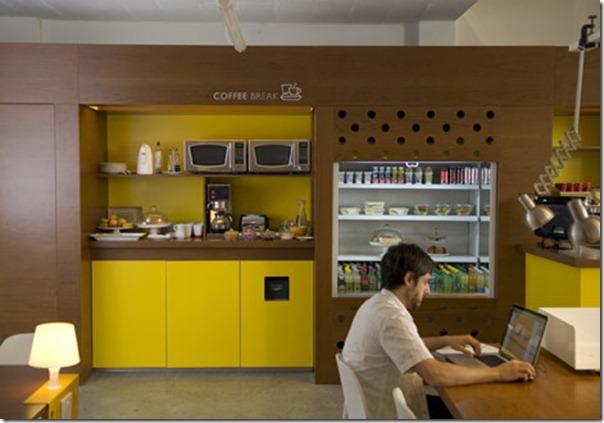 Peruarki-arquitectos-Cafe-Oficina-Wifi-Urban-Station-Total-Tools-Argentina-Total-Tools-Arquitectura-14