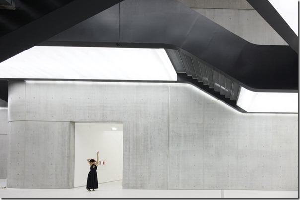 peruarki-arquitectura-italia-MAXXI-Museum-roma-Zaha-Hadid-Architects-15